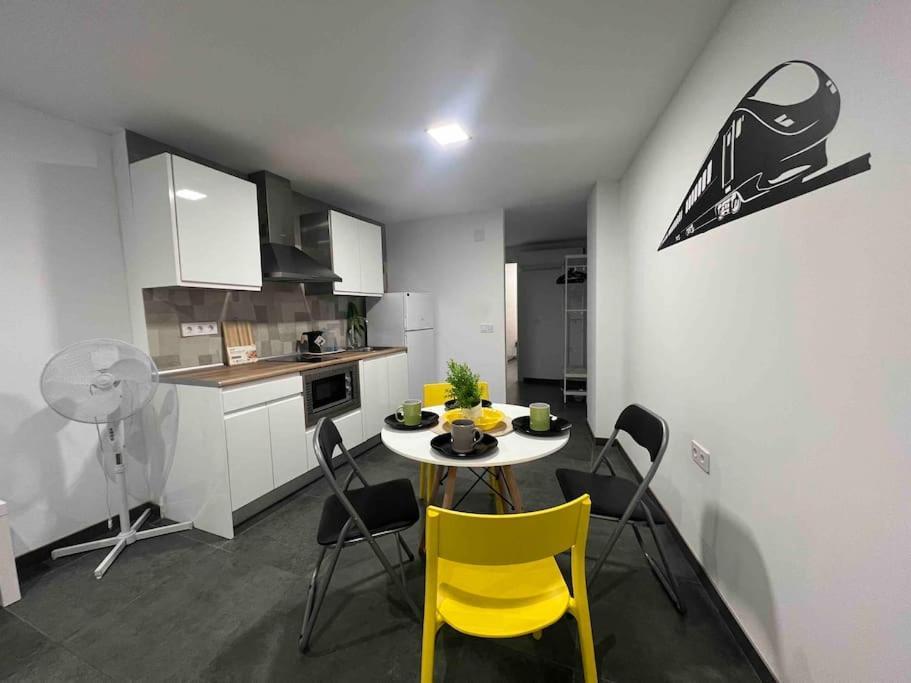 Loft Entero Centro Alicante Exterior photo